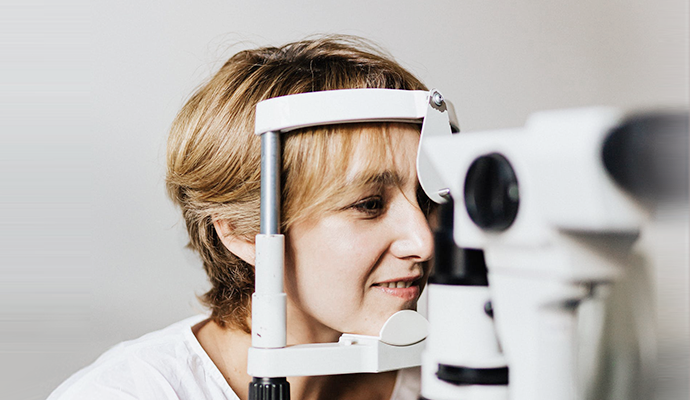 眼底病?？?></a></dt>
																						<dd>
												<h3><a href=